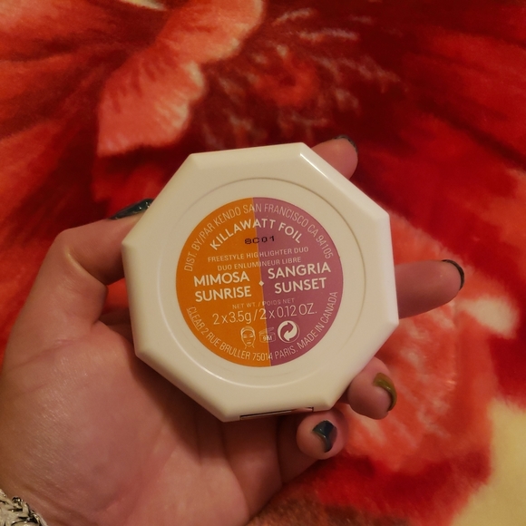 *SOLD* Beauty Killawatt Foil Highlighter - Picture 15 of 16